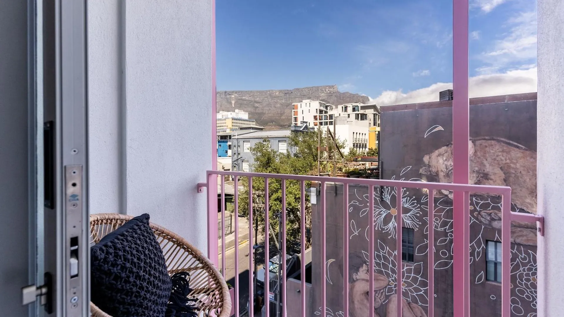The Rose305:Modern Studio In The Heart Of The City Cape Town