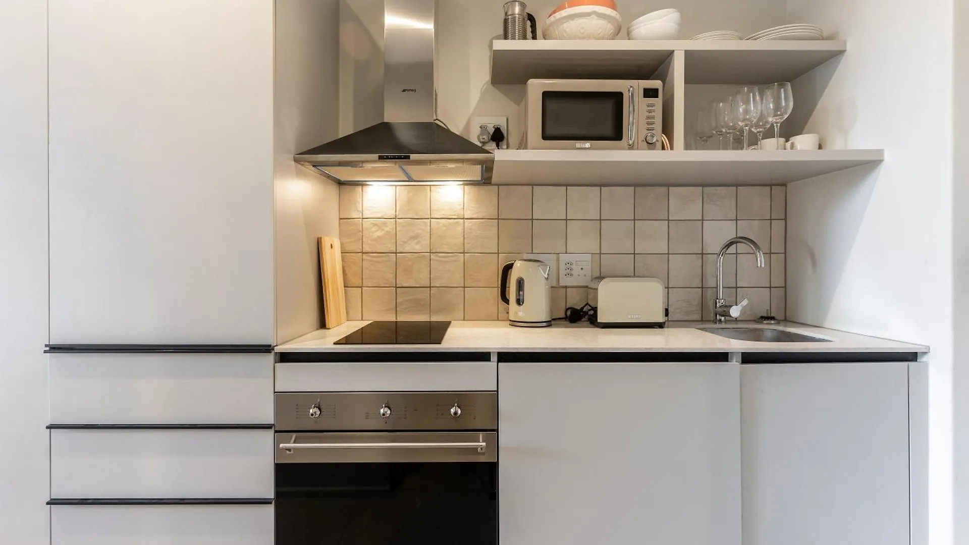Apartment The Rose305:Modern Studio In The Heart Of The City Cape Town